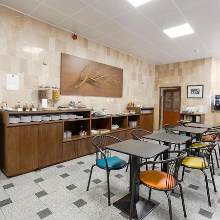 Hotel Arangues Setúbal Buitenkant foto