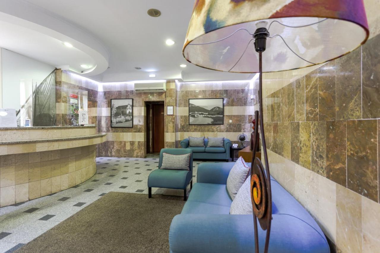Hotel Arangues Setúbal Buitenkant foto