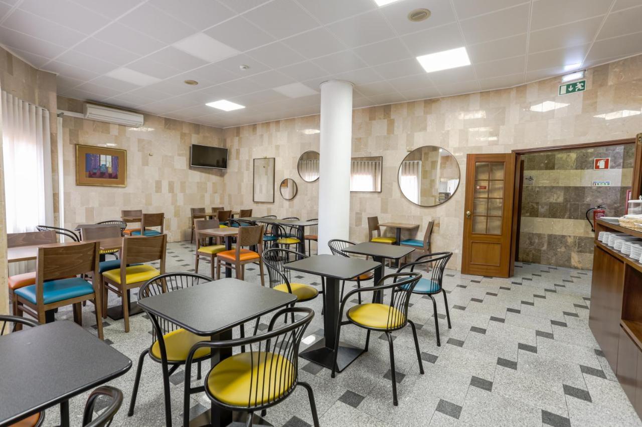 Hotel Arangues Setúbal Buitenkant foto
