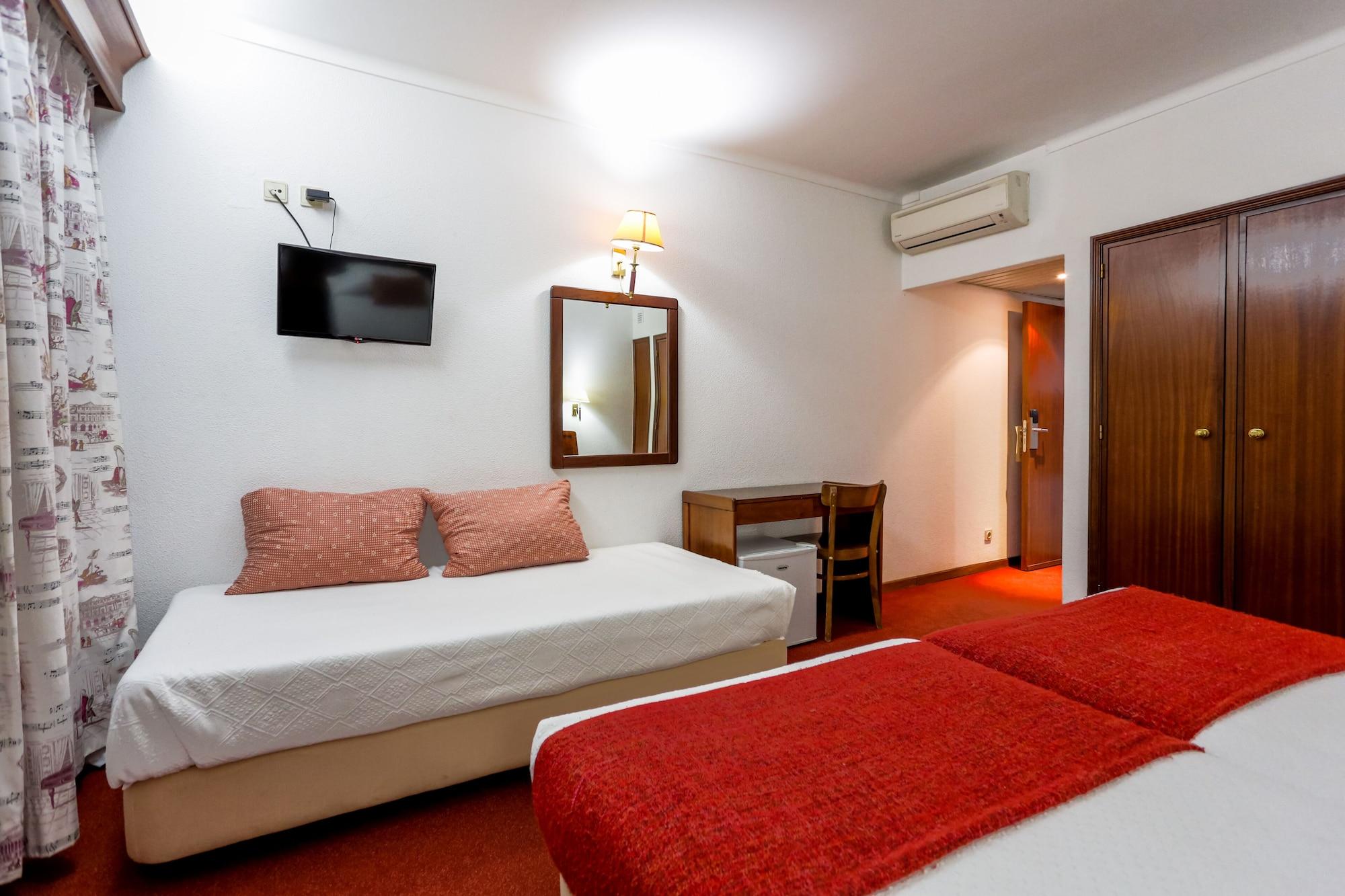 Hotel Arangues Setúbal Buitenkant foto