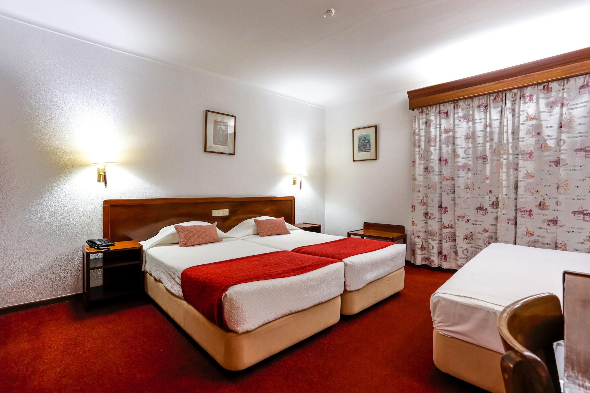 Hotel Arangues Setúbal Buitenkant foto