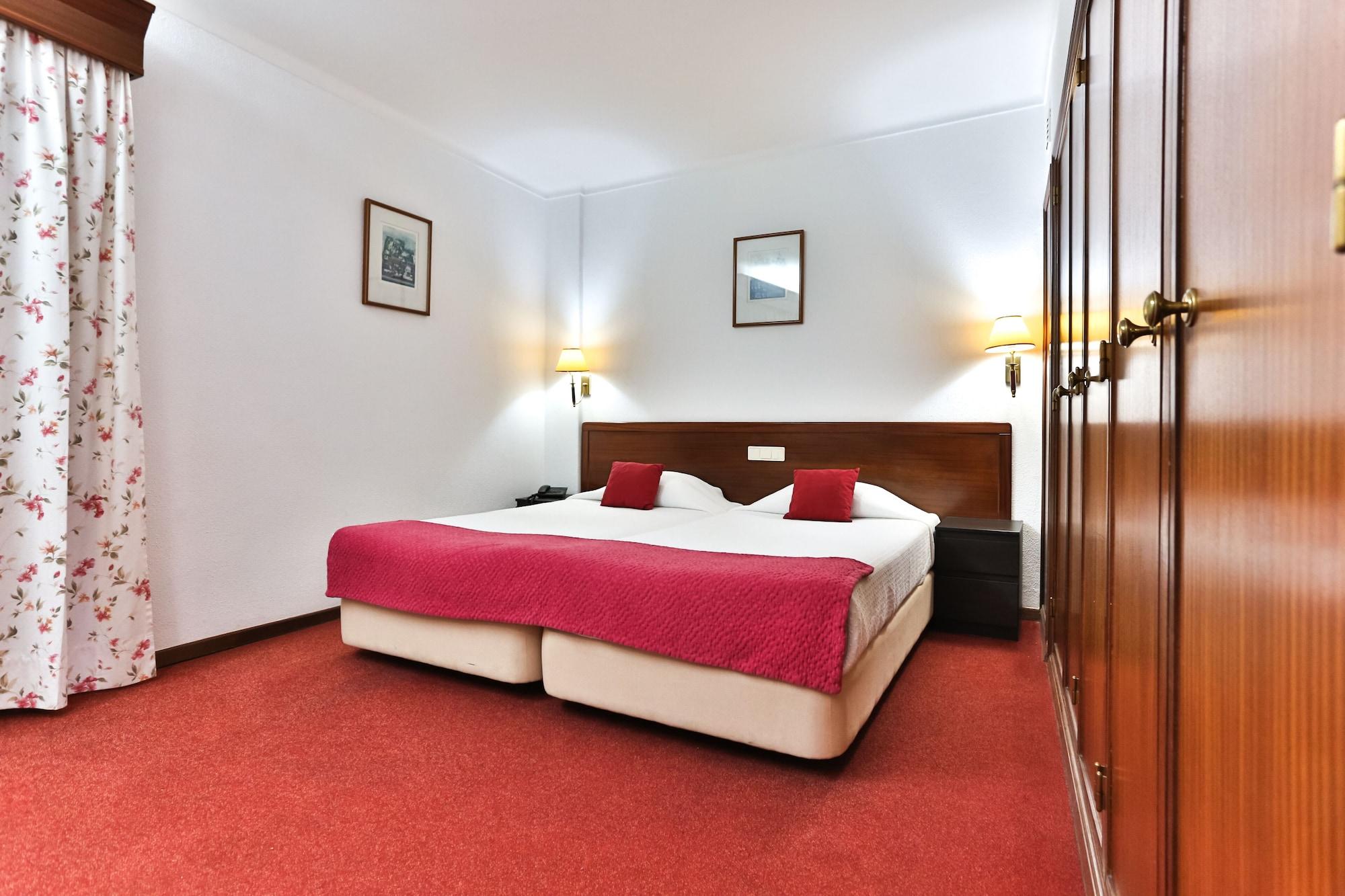 Hotel Arangues Setúbal Buitenkant foto
