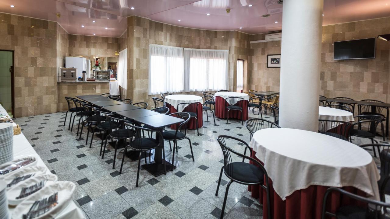 Hotel Arangues Setúbal Buitenkant foto
