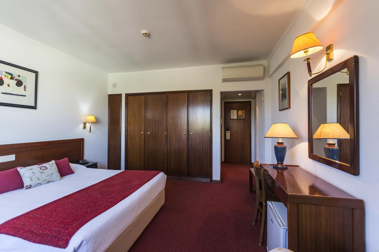 Hotel Arangues Setúbal Buitenkant foto